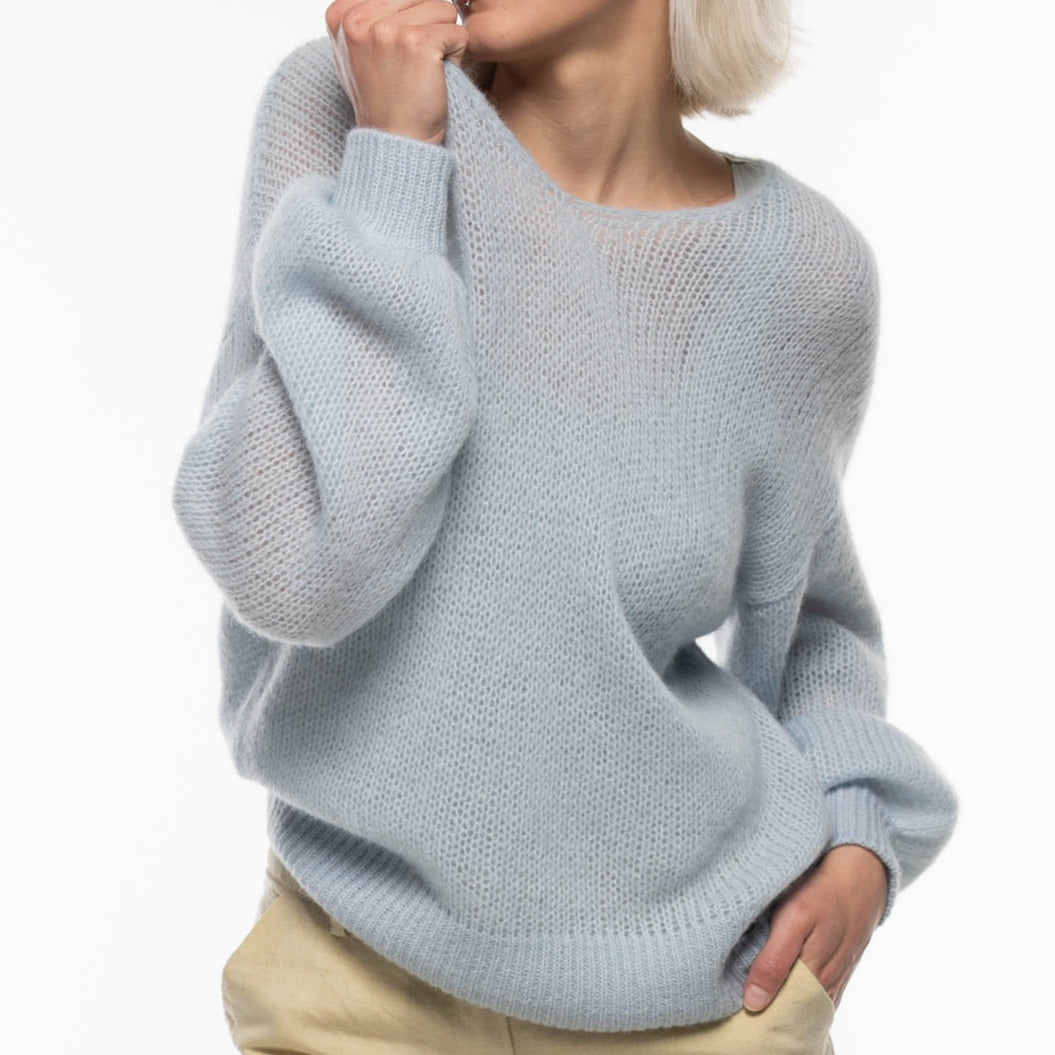 lightweight sweater made of alpaca
