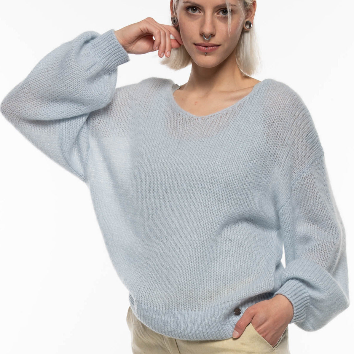lightweight sweater made of alpaca