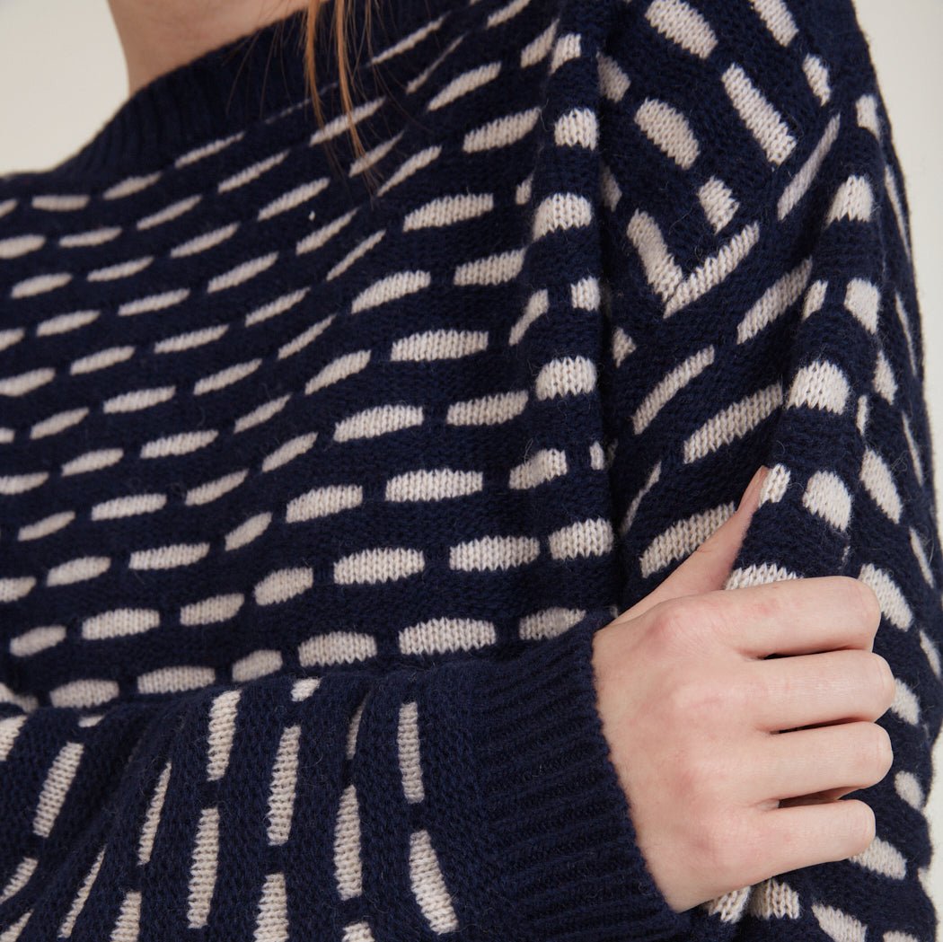 Wave wool sweater