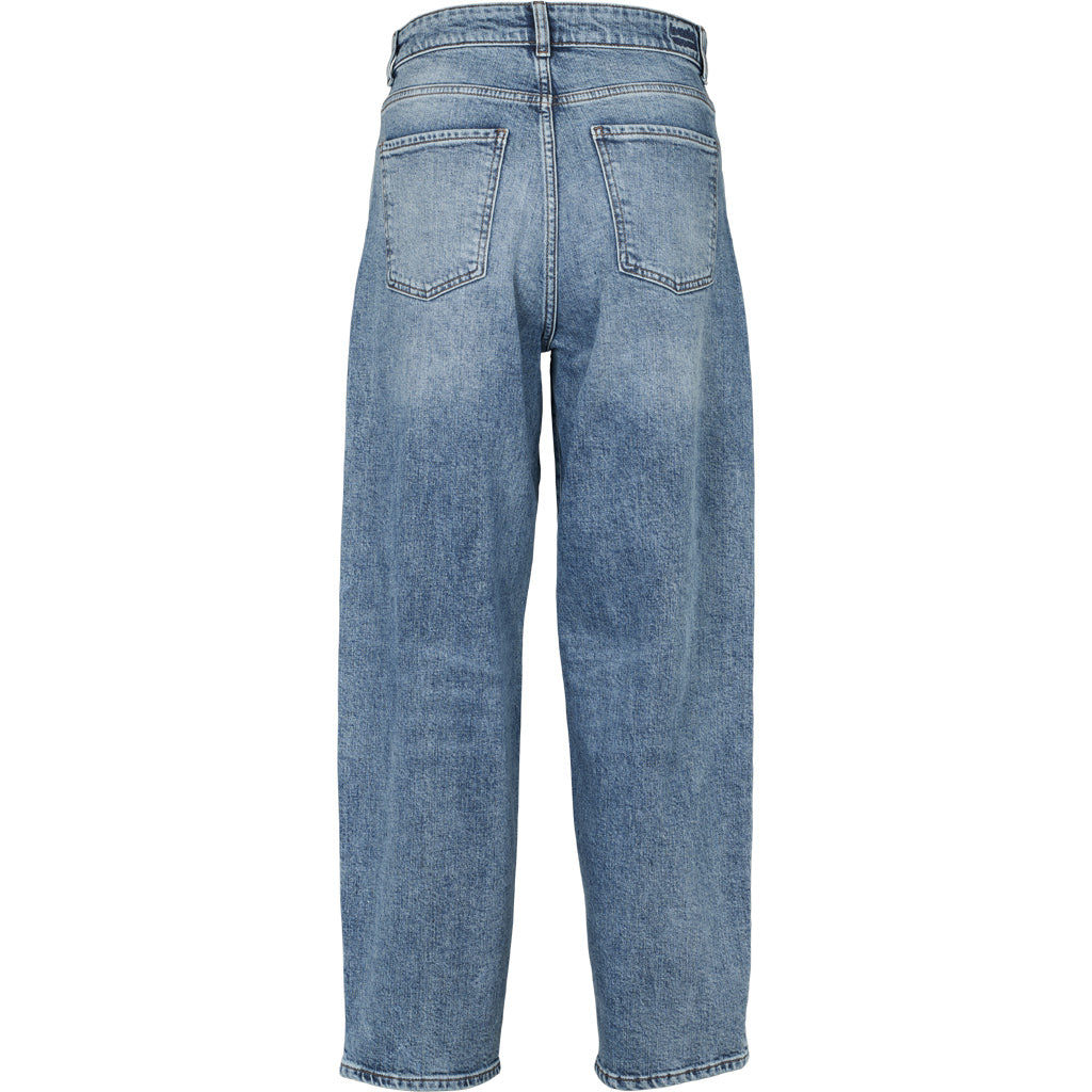 Ea Jeans