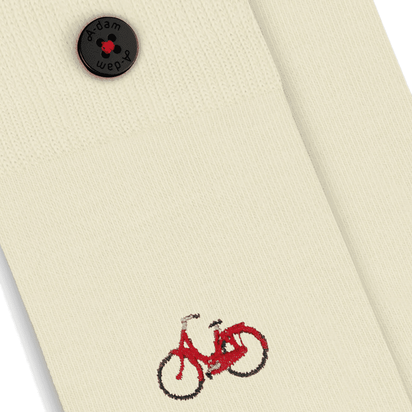 Socken mit Stickerei
