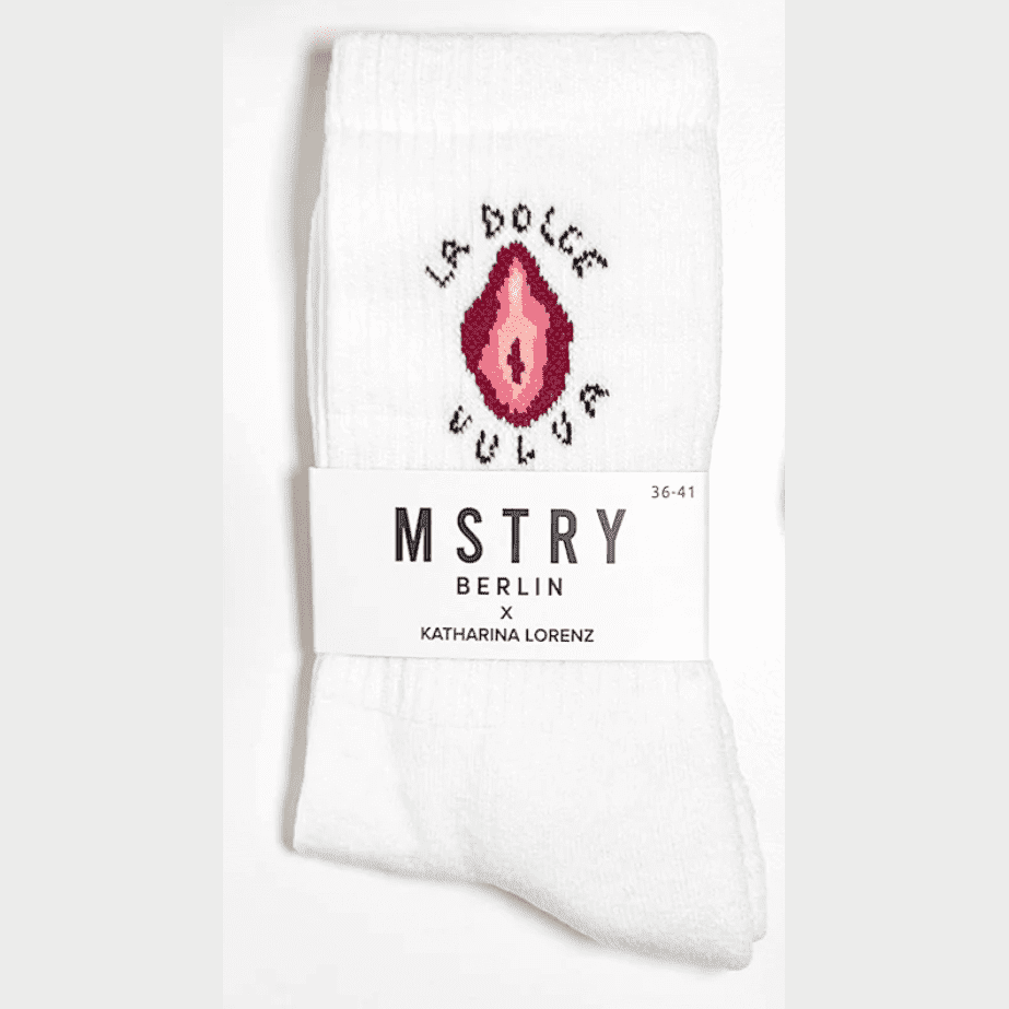 MSTRY Socken mit eingestricktem Statement