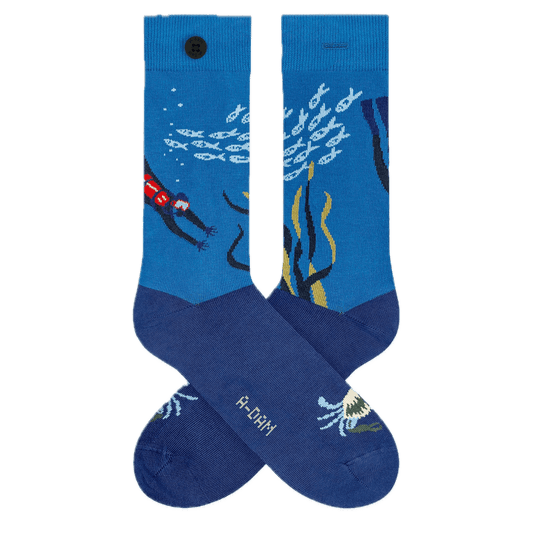 Socken mit eingestrickten Motiven