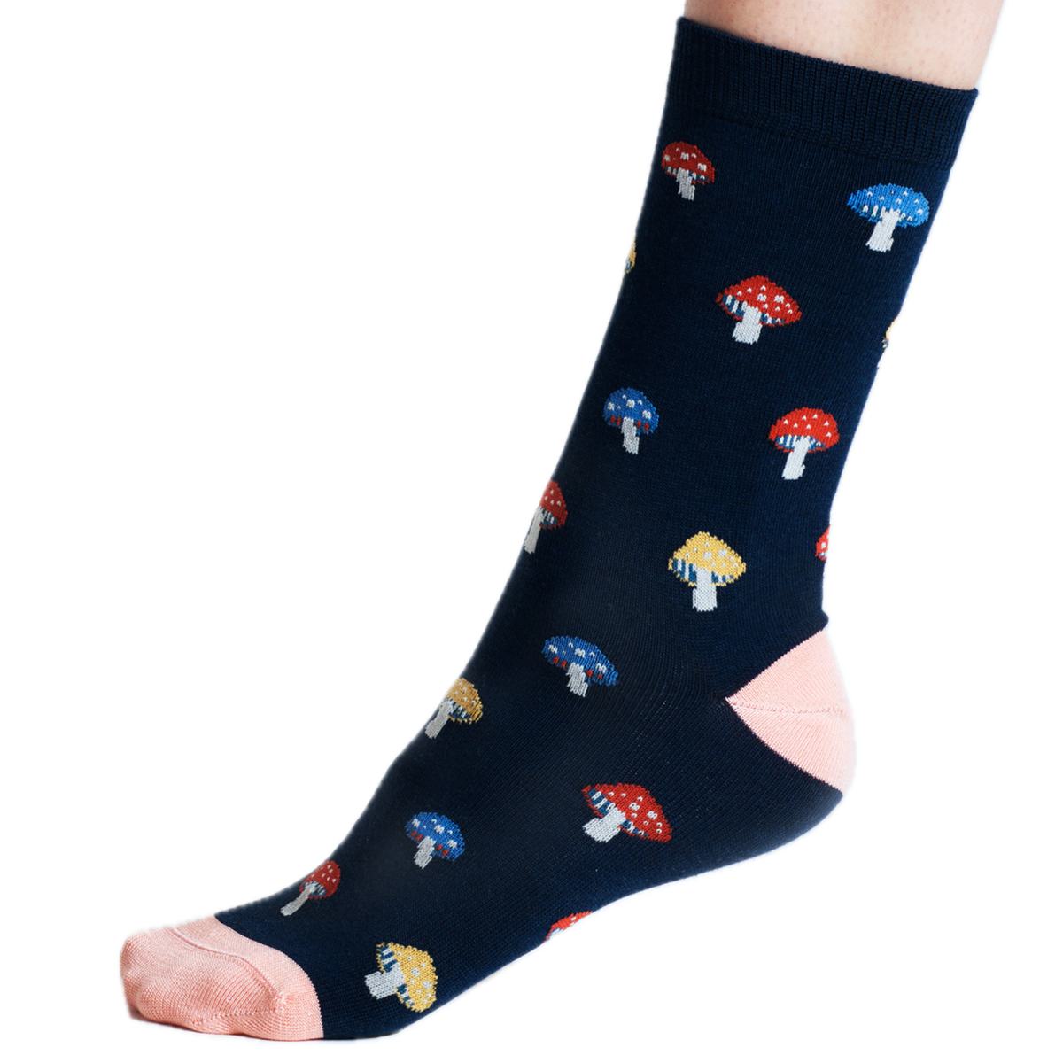Socken mit bunten Pilzen