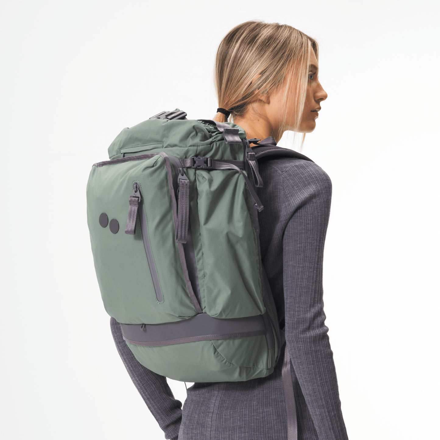 KOMUT M Rucksack, aus recycelten Materialien