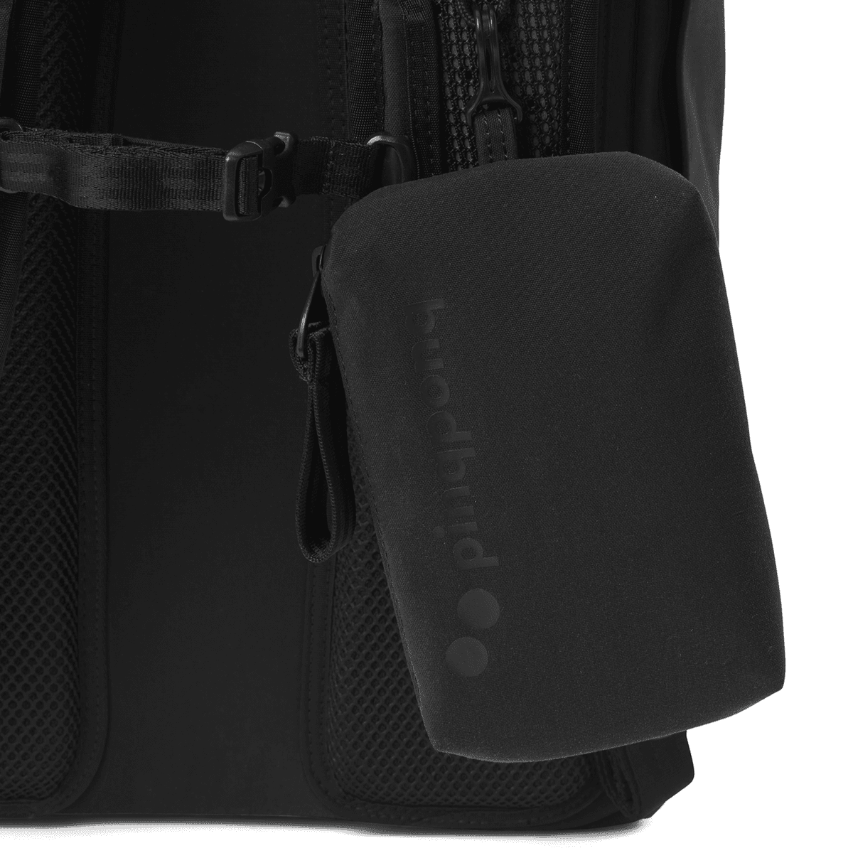 KOMUT M Rucksack, aus recycelten Materialien