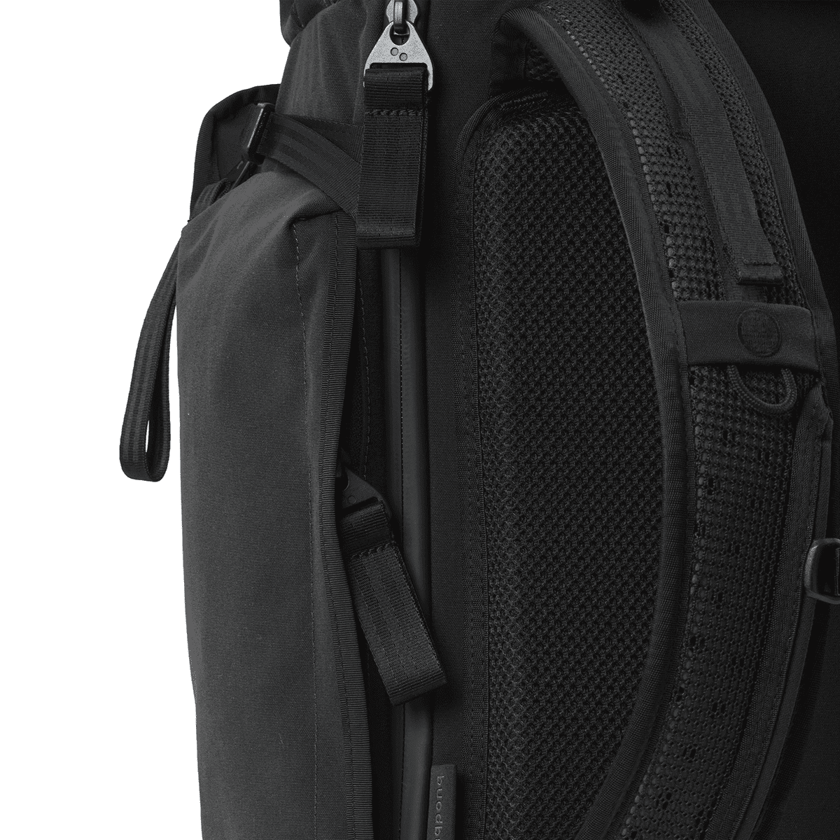 KOMUT M Rucksack, aus recycelten Materialien