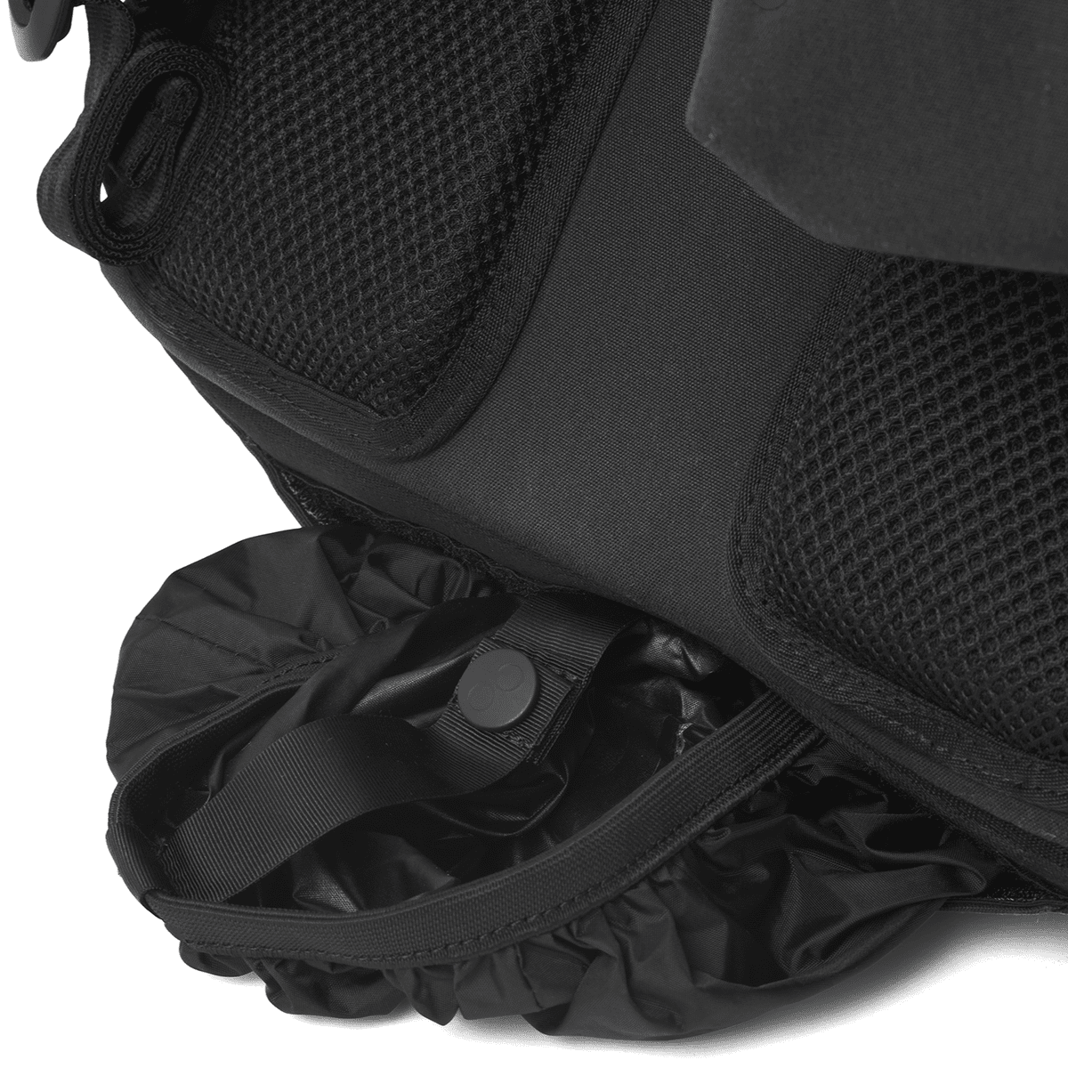 KOMUT M Rucksack, aus recycelten Materialien