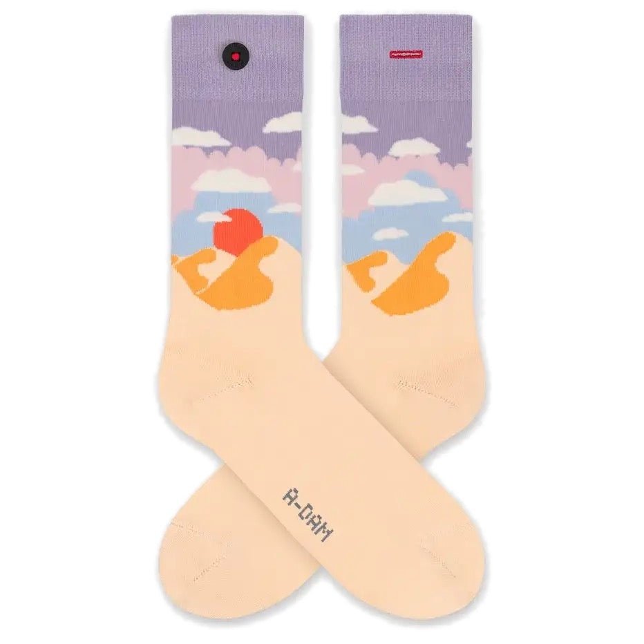 Socken mit eingestrickten Motiven