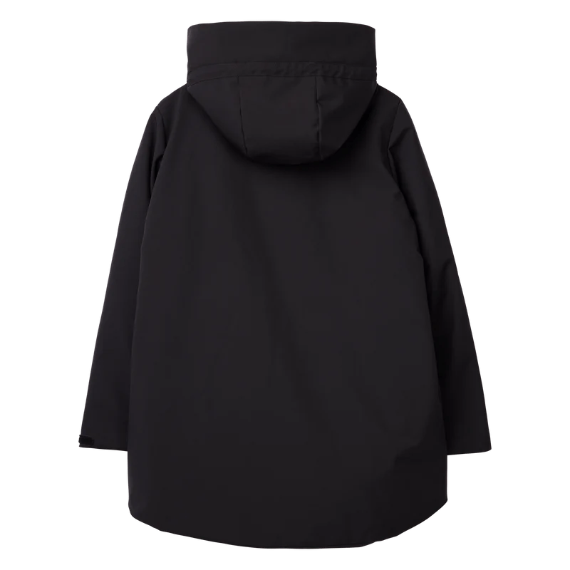 Eloise Jacke