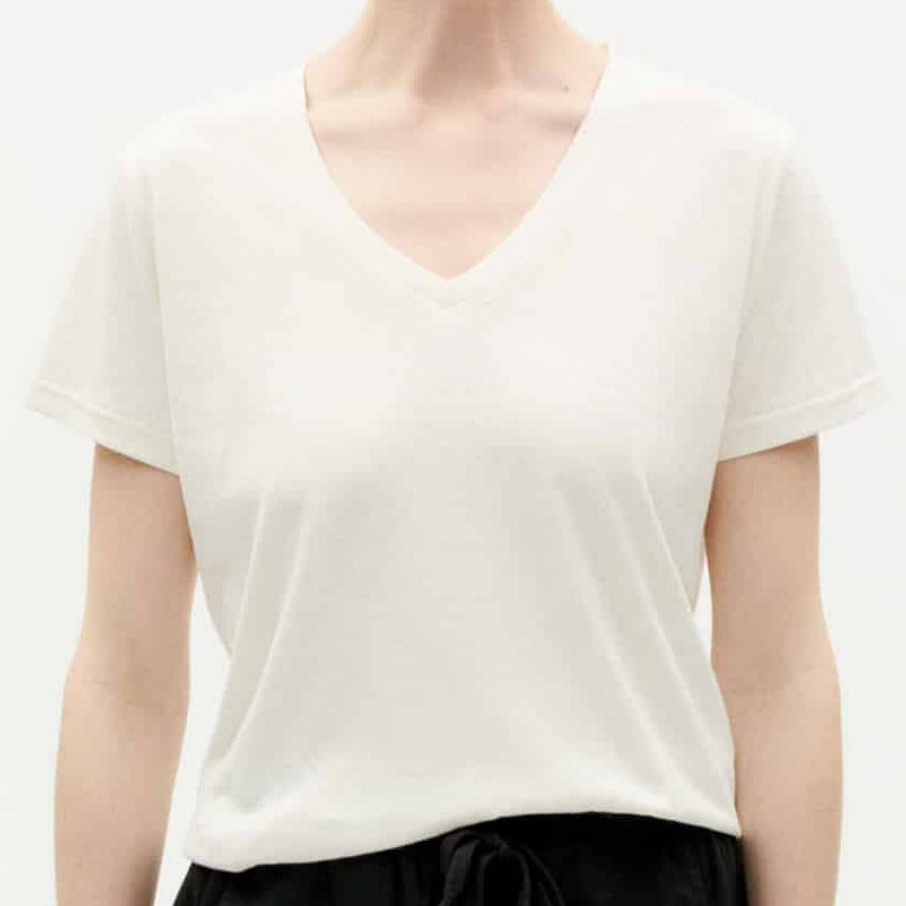Clavel T-shirt made of hemp and cotton