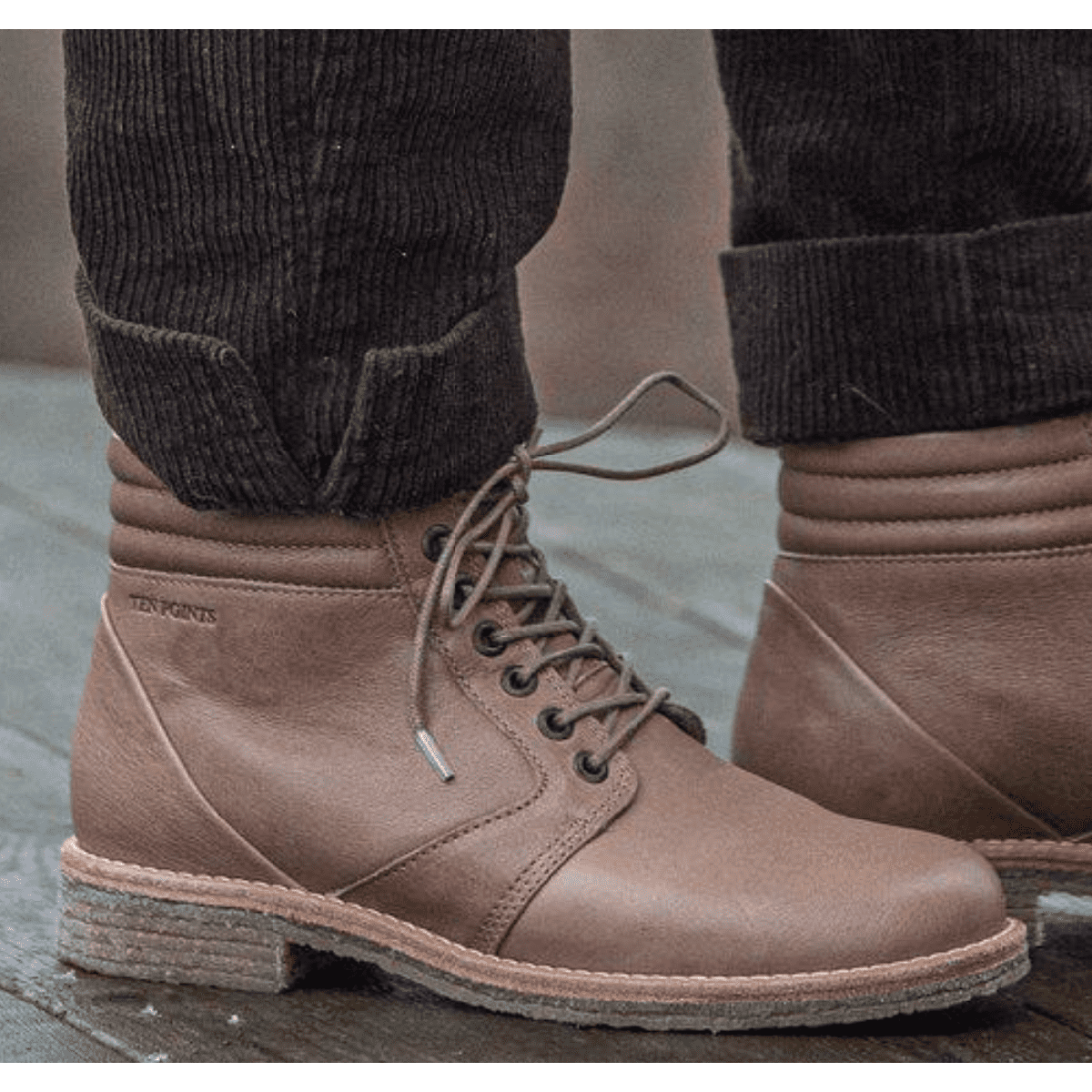 warme Schnürboots, Astrid