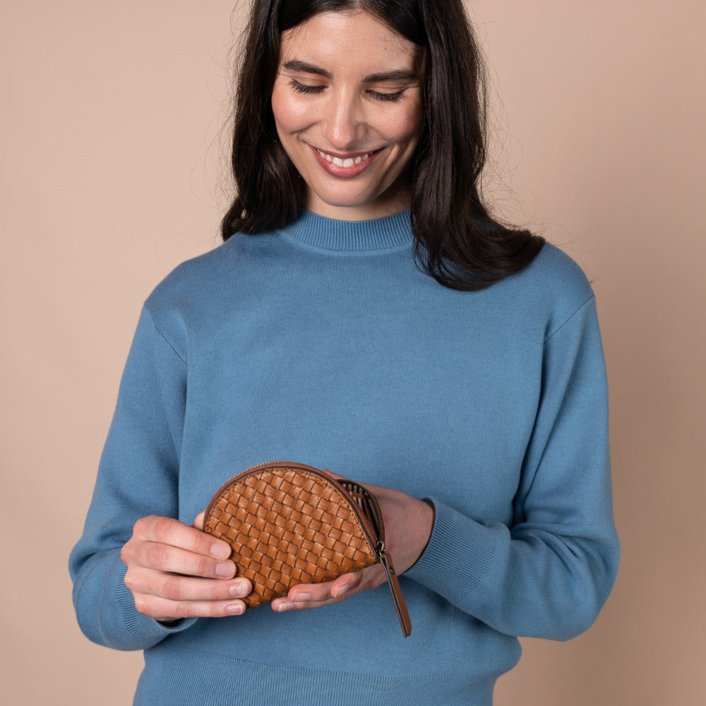 Laura Purse aus gewobenem Leder