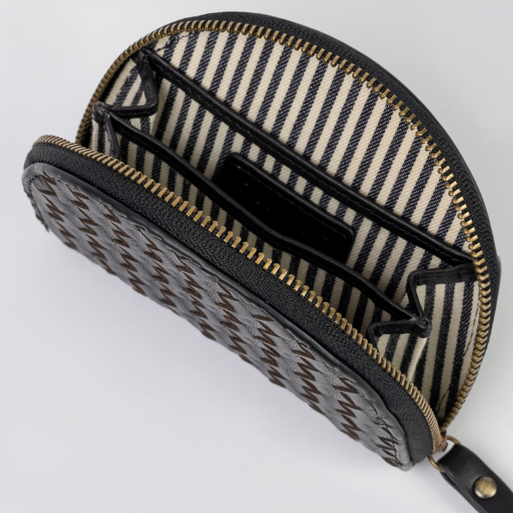 Laura Purse aus gewobenem Leder