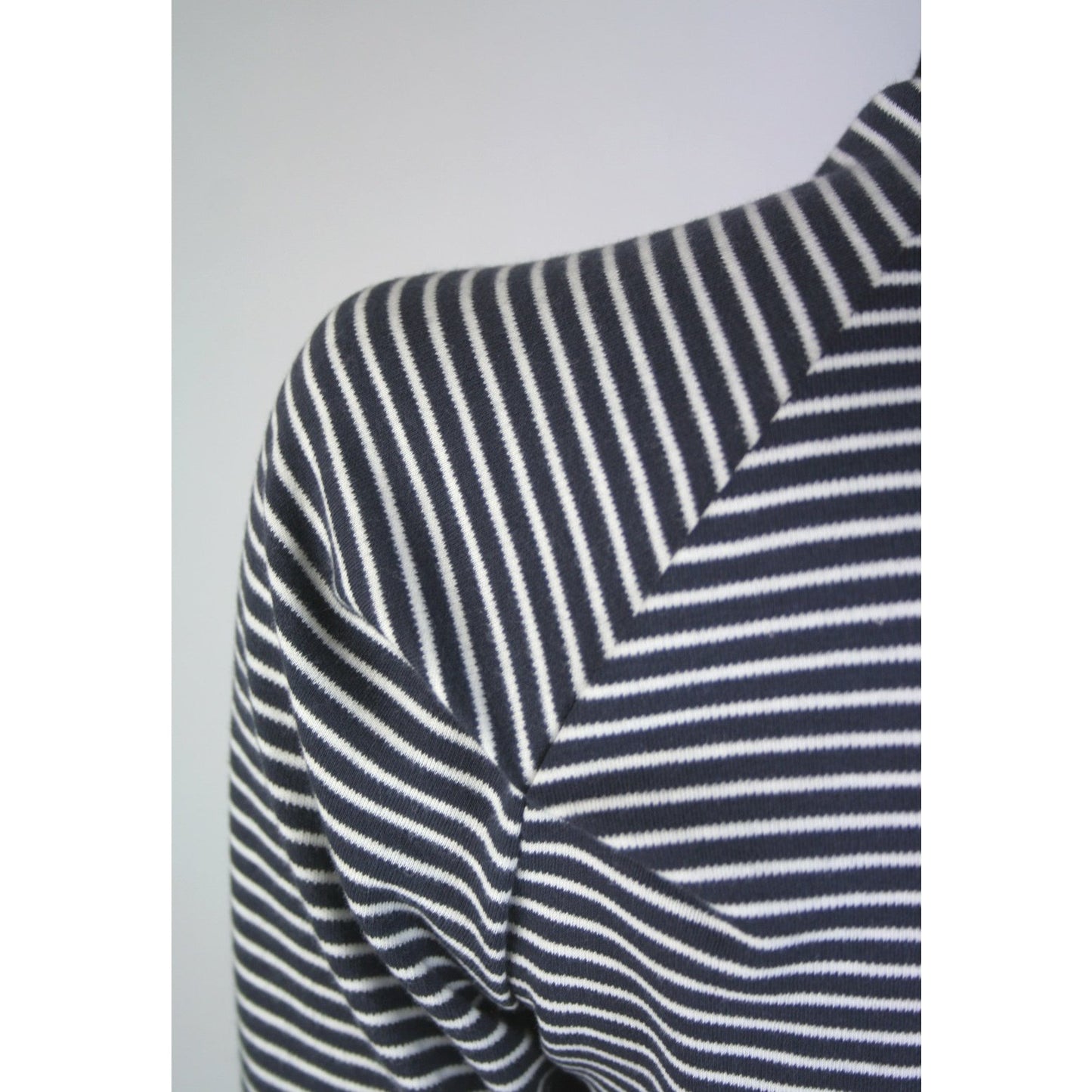 BELL longsleeve
