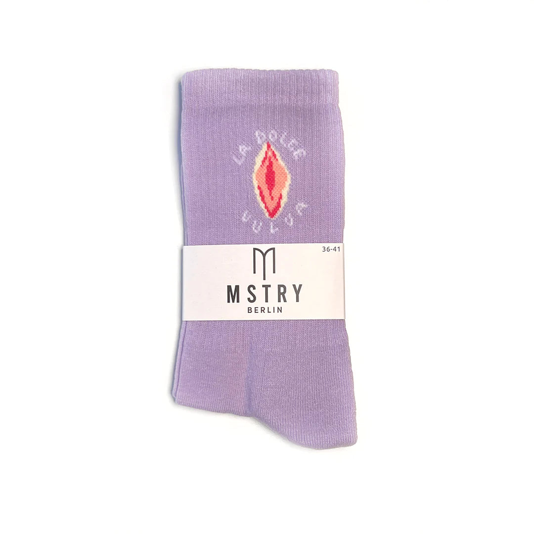 MSTRY Socken mit eingestricktem Statement