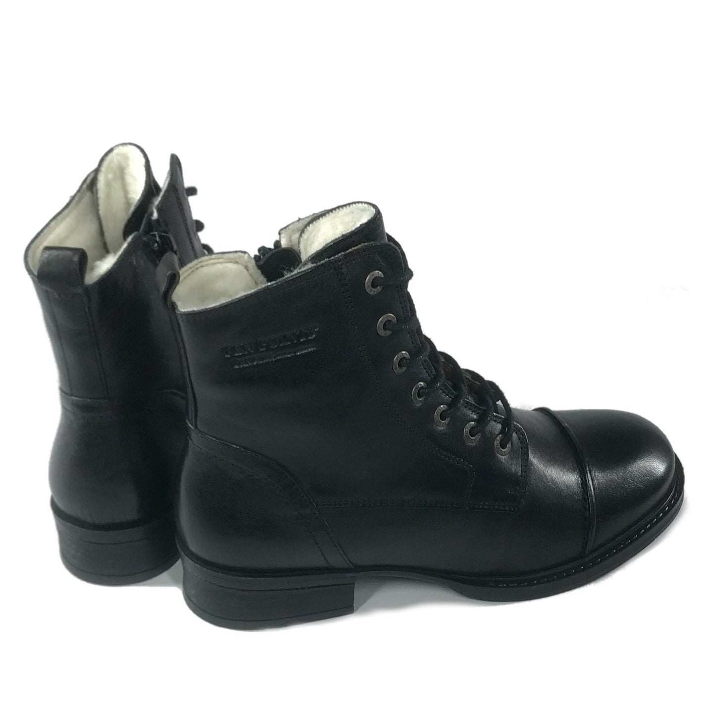 Pandora, Wollfutter, Schnürboots
