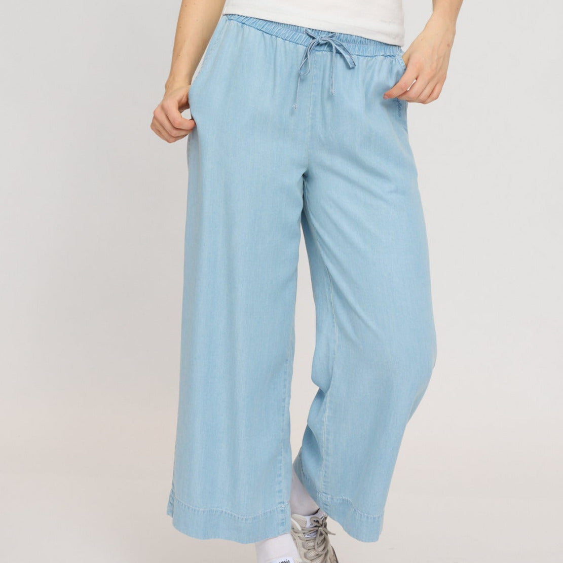 weite Hose aus Lyocell im Denim-Look