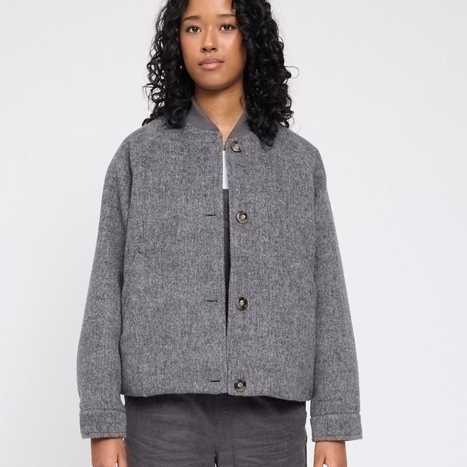 Bomber-Jacke aus recykeltem Plastik