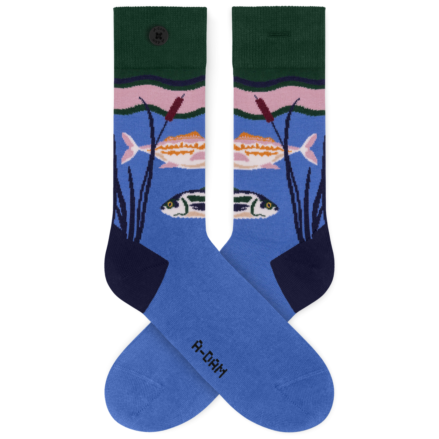 Socken mit eingestrickten Motiven