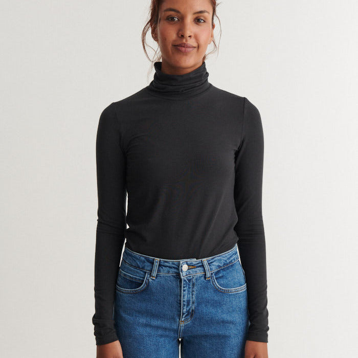 Joline Rollkragen T-Neck