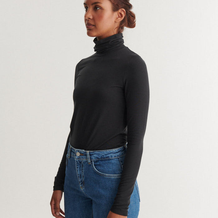 Joline Rollkragen T-Neck