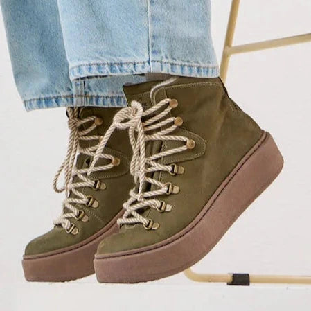 Benja, Woll-Schnürboots