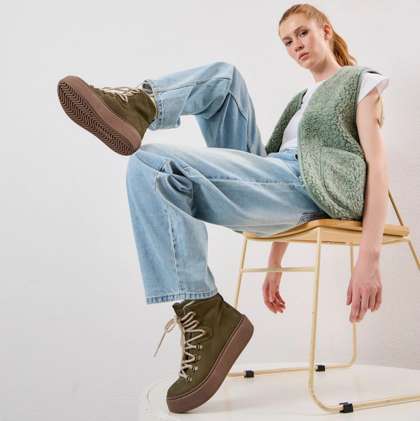 Benja, Woll-Schnürboots