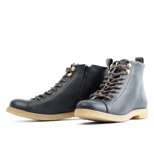 Dara, Woll-Schnürboots