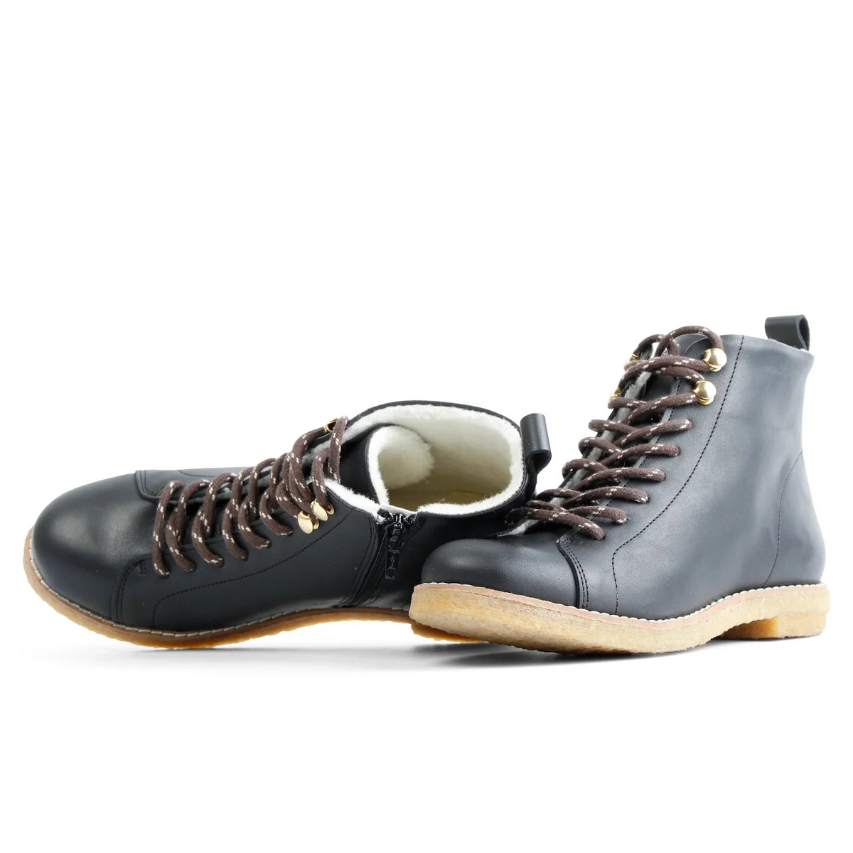 Dara, Woll-Schnürboots