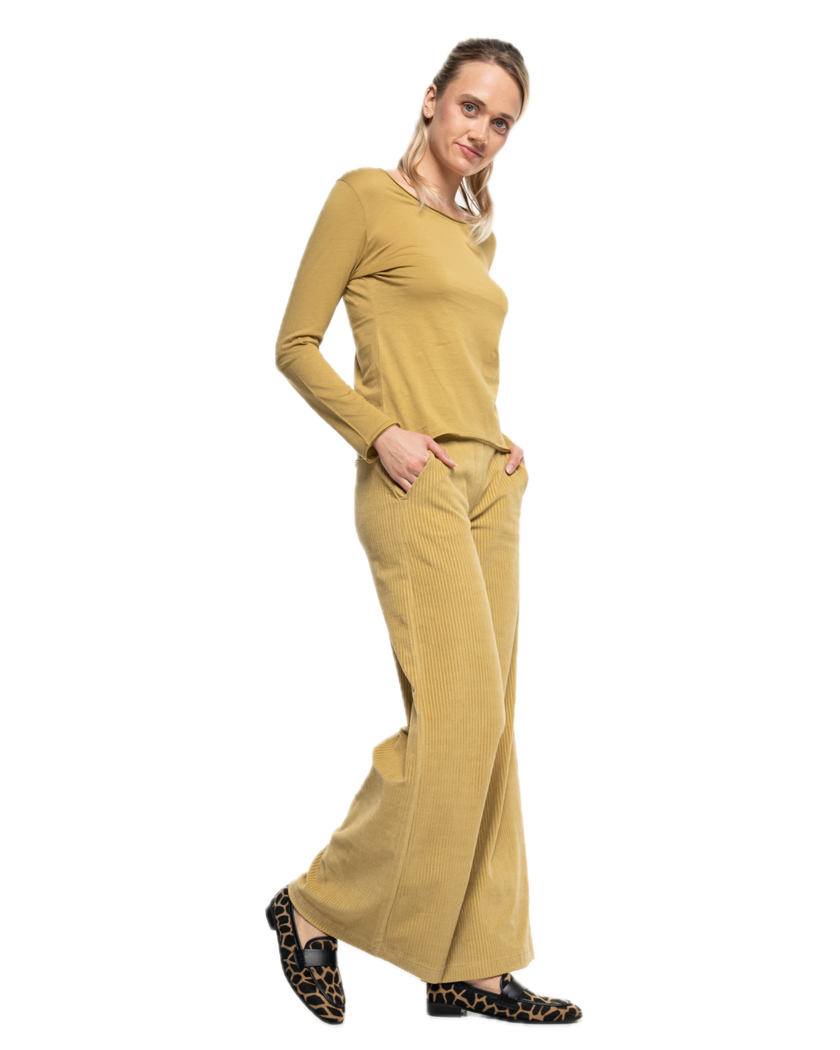 Knitted corduroy trousers with a slight flare