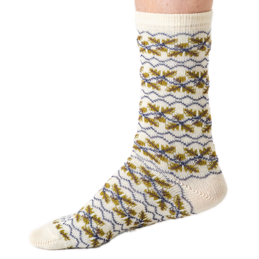 warme Socken mit Blätter-Muster