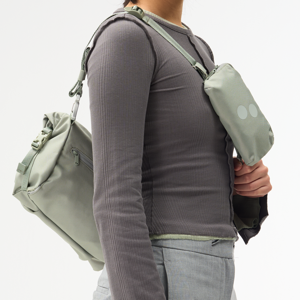 AKSEL multifunctional bag with reflector strip