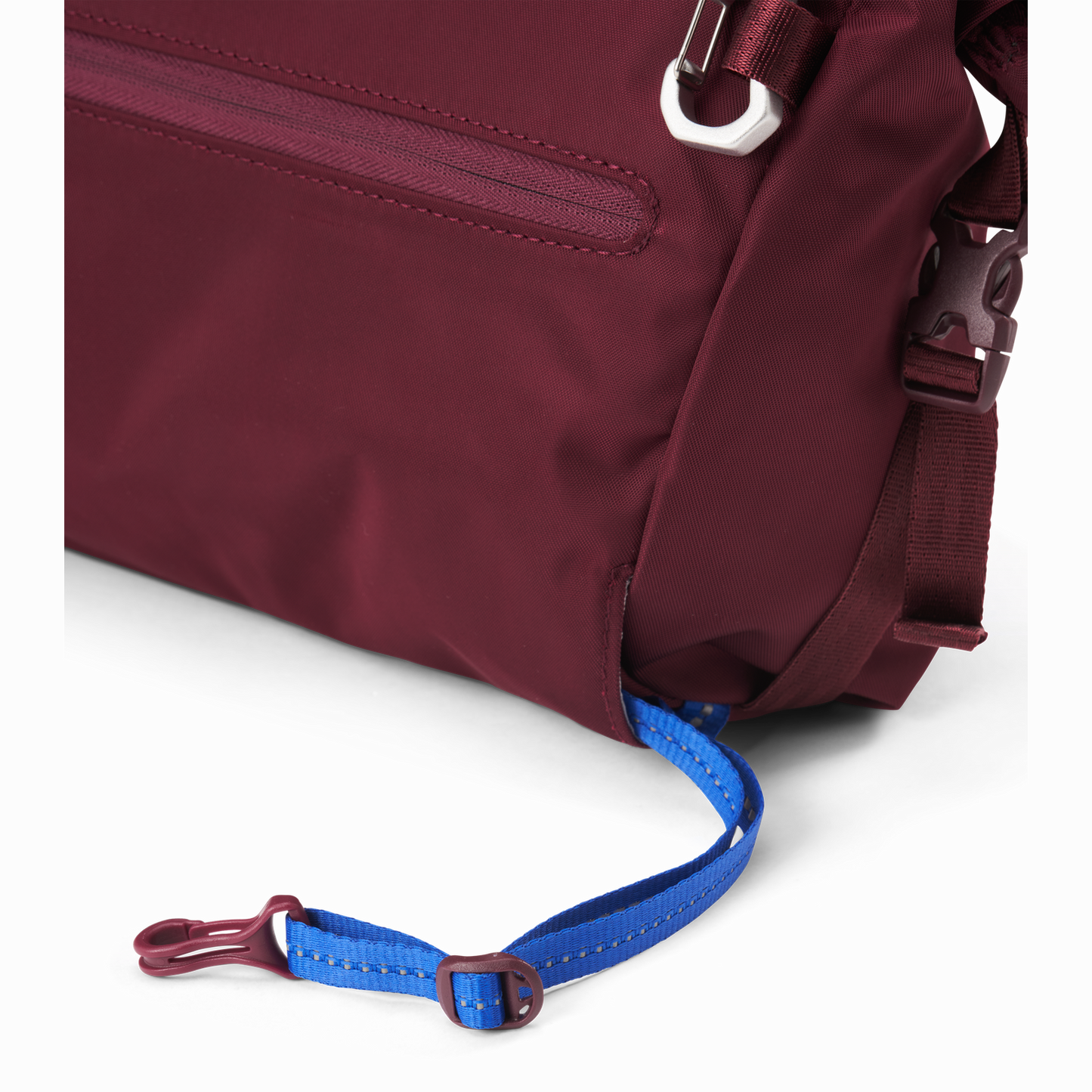 AKSEL multifunctional bag with reflector strip