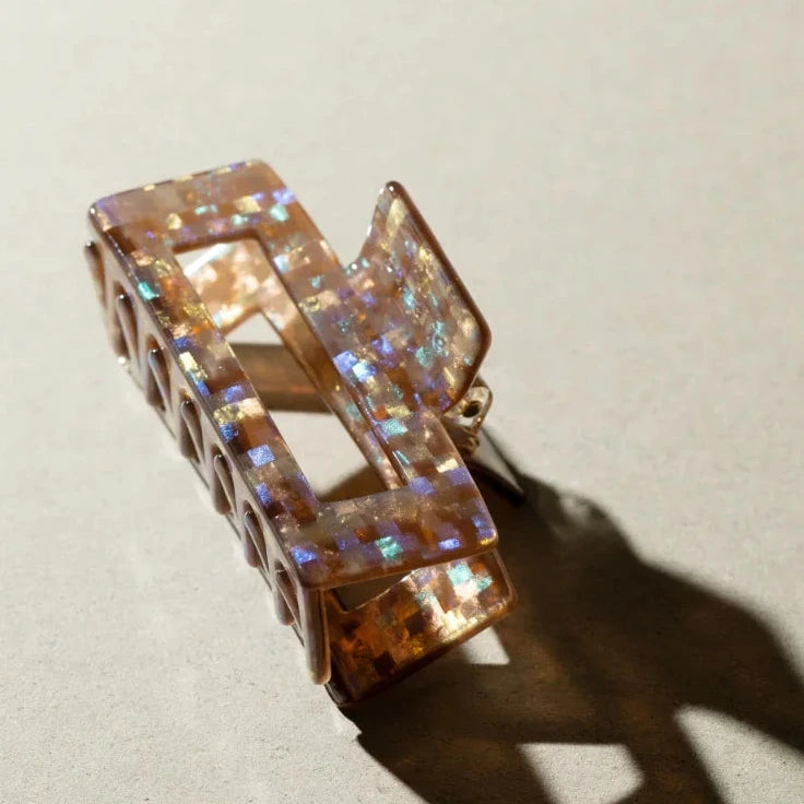 CRUSH hair clip made from 98% renewable raw materials
